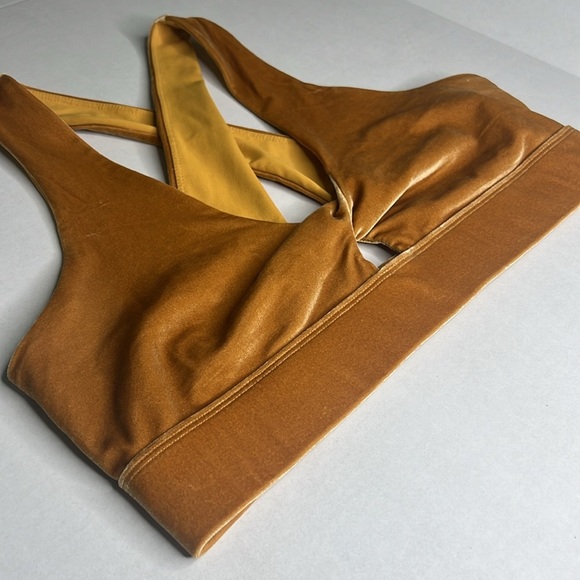 Fabletics Oasis Twist Velour Sports Bra - Picture 3 of 5